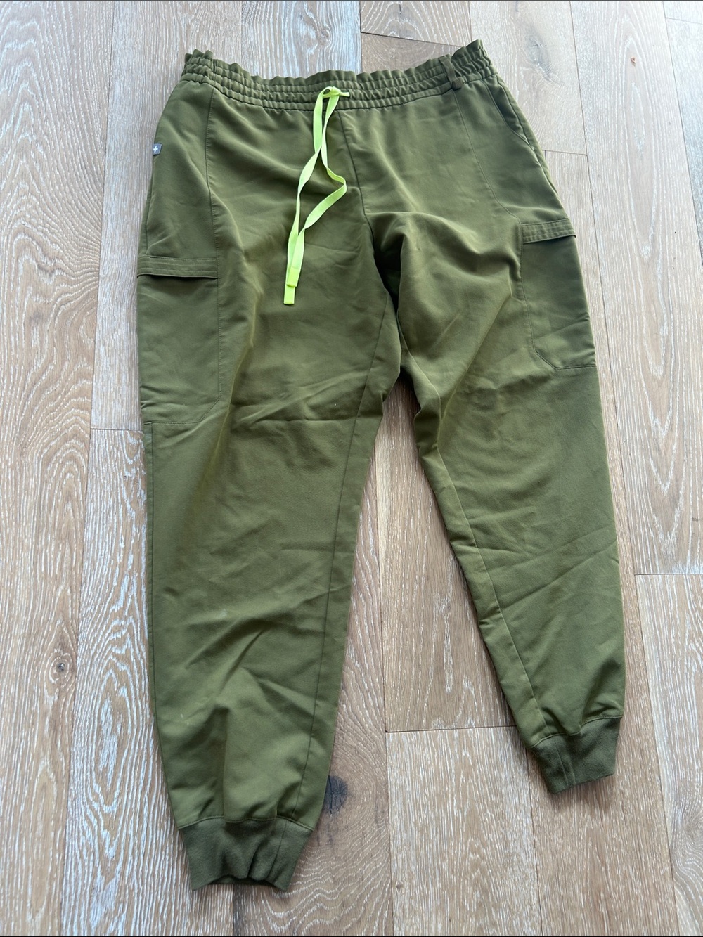 Figs Zamora Jogger Scrubs Martini Olive Size XL